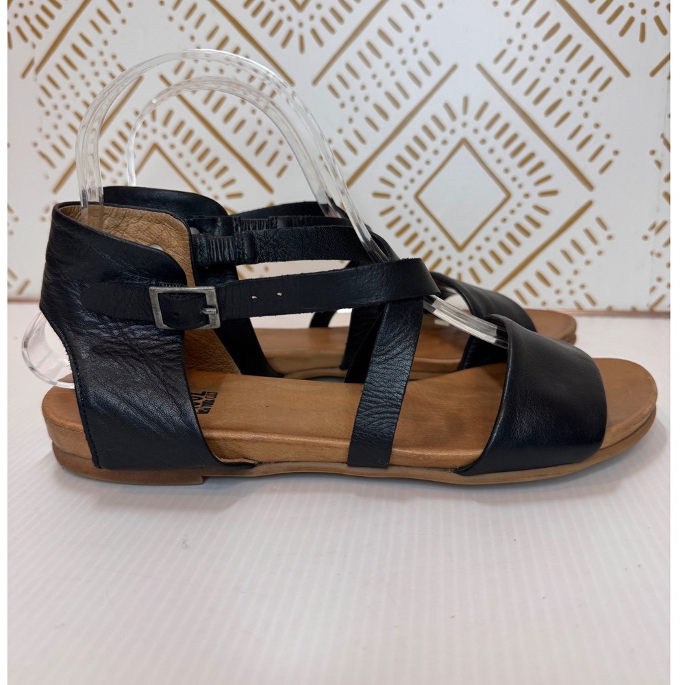 Miz Mooz Aster Sandals Women 8 Black Leather Flat Strappy Ankle Buckle Comfort - Picture 5 of 12